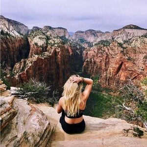 Meet your Posher, Steph